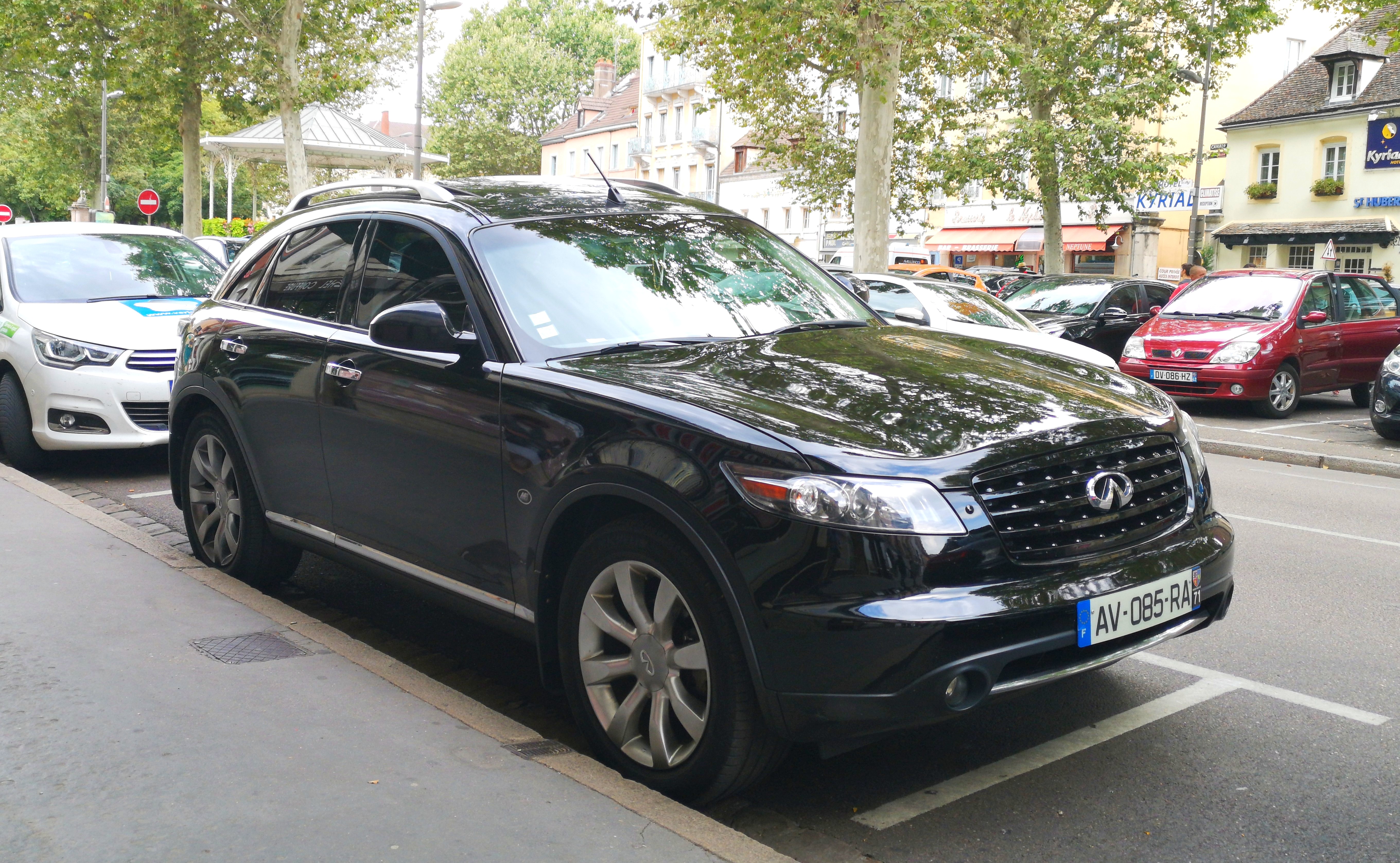 2004 Infiniti FX45